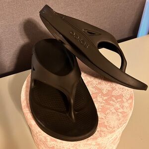 OOFOS unisex-adult Oofos Ooahh